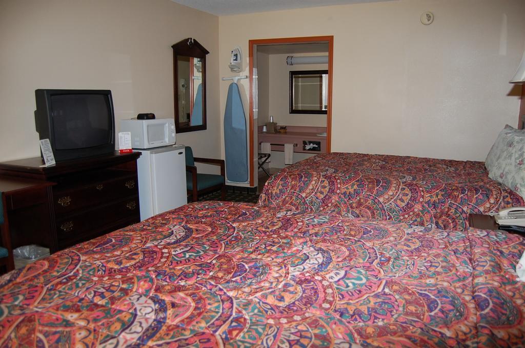 Executive Inn And Suites Springdale Extérieur photo