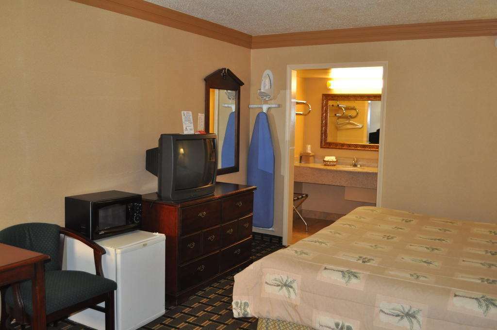 Executive Inn And Suites Springdale Chambre photo