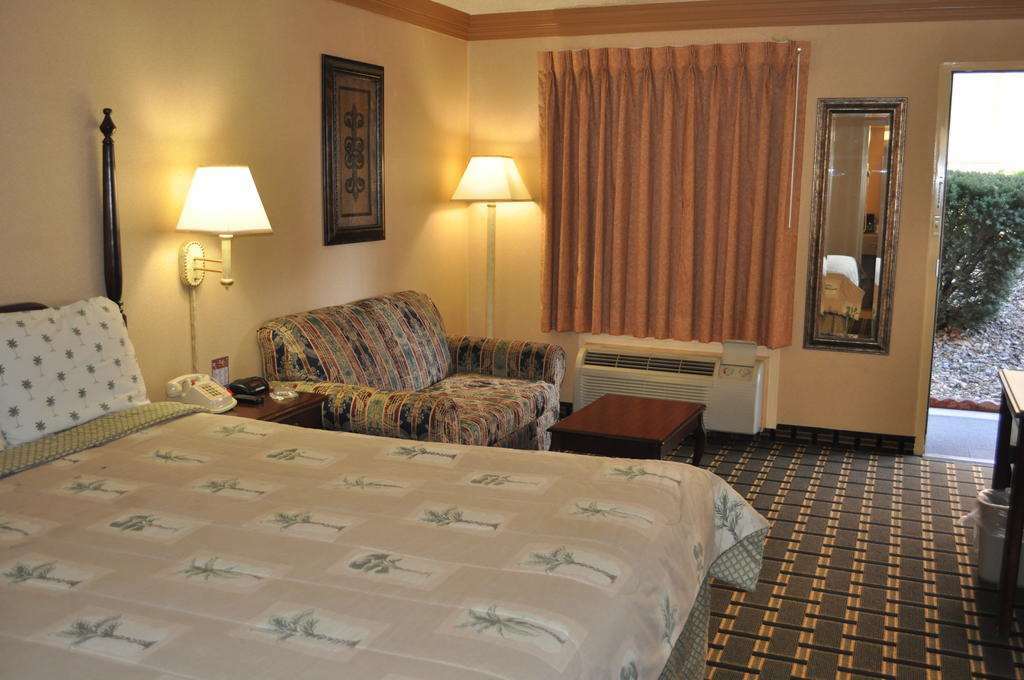 Executive Inn And Suites Springdale Chambre photo