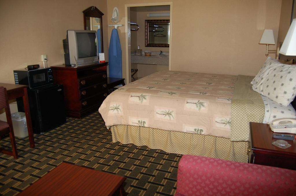 Executive Inn And Suites Springdale Chambre photo