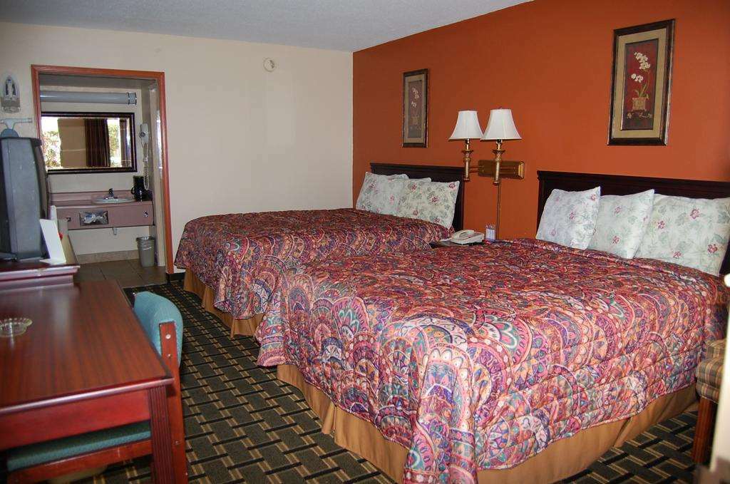 Executive Inn And Suites Springdale Chambre photo